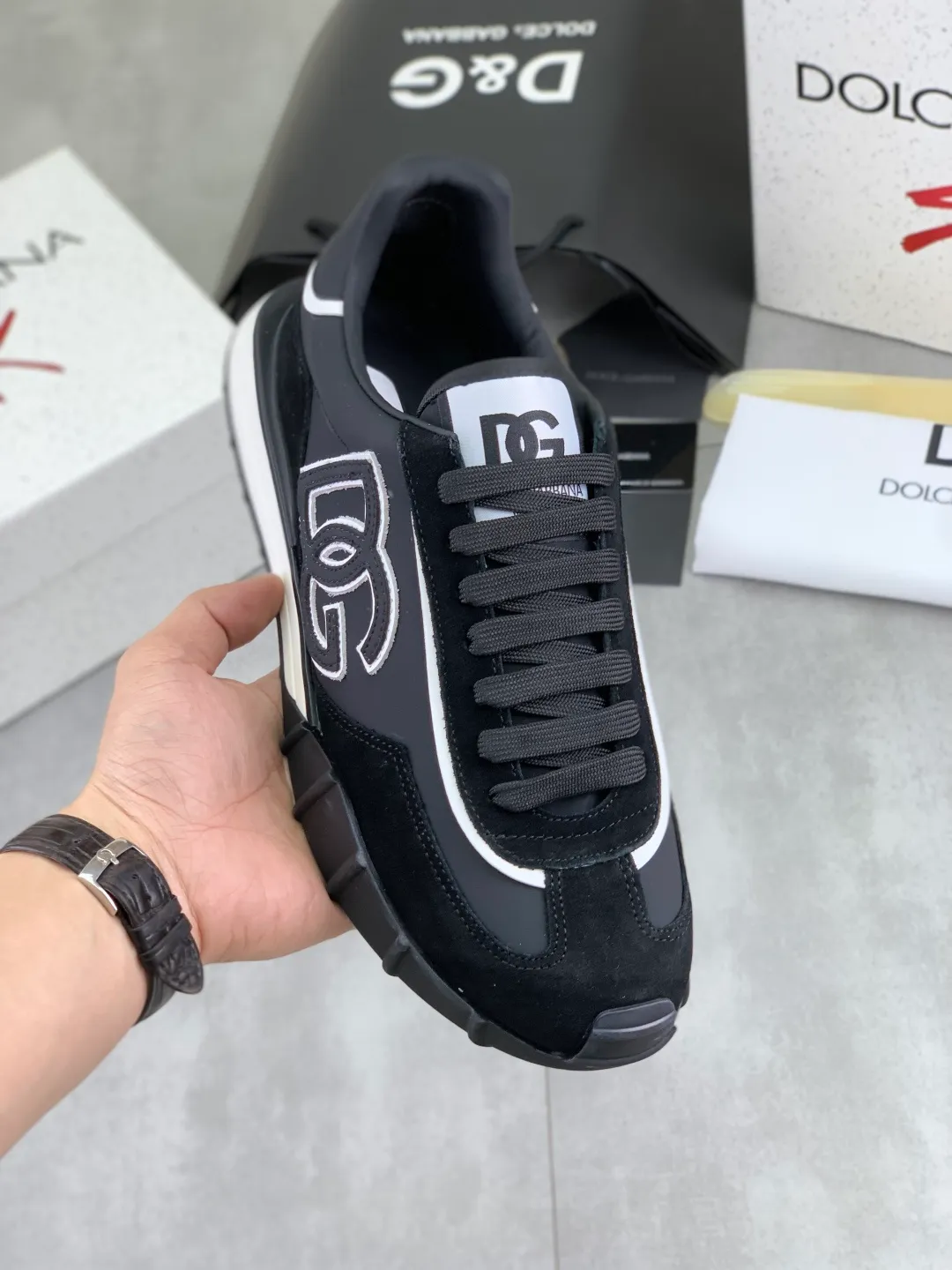 Men's men's shoes 💰P542 💰[New model] The latest hot style, top original quality, the official website synchronizes "DOLCE&GABBANA [Dolce & Gabbana] ~ High quality." The effect is low-top casual DG men's shoes, loved by many celebrities, using high-end imported first-layer calfskin splicing logo design + cowhide feet, simple and elegant, perfectly interpreting the latest inspiration of shoes, integrating classics and fashion, luxury dreams, and fashion. Suitable for drivers, light and comfortable to drive, light and breathable for outdoor travel, high-end quality, trustworthy, 5️⃣color🉑️choice! Code number: 38-46
